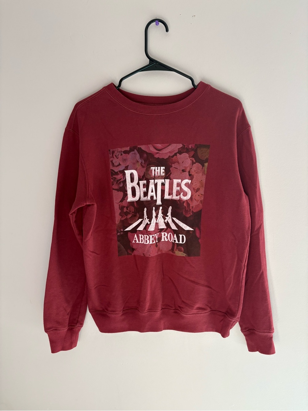 The Beatles Abbey Road Crewneck Sweatshirt Burgundy Floral Graphic – Size L